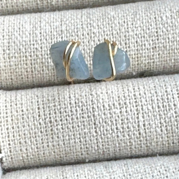 Raw aquamarine confetti gold statement studs earrings March birthstone - Picture 3 of 8